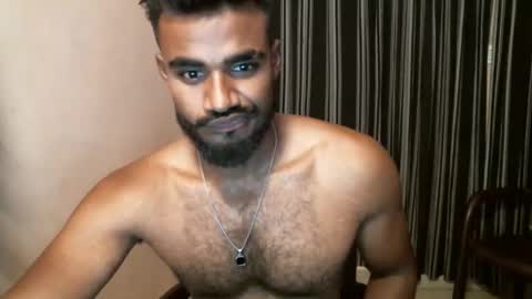Snapshot of indianbull2023 chatting on May 18, 1:56 am indian slim boy with big for u online show from May 18, 1:56 am