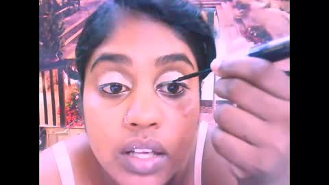 indiandiva27 online show from February 18, 6:42 am