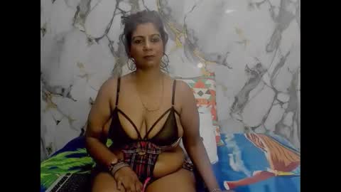 Snapshot of indianerotica69 chatting on October 28, 6:43 pm JOSE online show from October 28, 6:43 pm