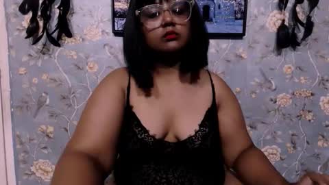 Snapshot of indianfoxy01 chatting on February 2, 5:39 am candy online show from February 2, 5:39 am