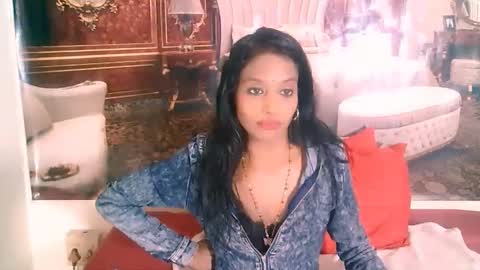 Leah online show from September 27, 7:19 pm