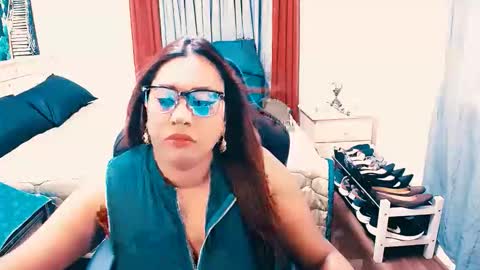 Amy online show from April 5, 12:57 pm