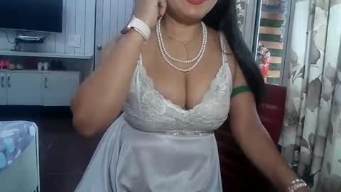Snapshot of indianrads9 chatting on May 10, 7:46 am Radha online show from May 10, 7:46 am