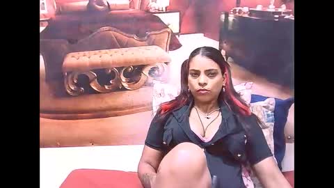 Snapshot of indiansexyass4u2luv chatting on February 10, 9:04 pm indiansexyass4u2luv online show from February 10, 9:04 pm