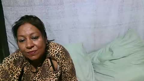 Snapshot of indiansexymilf chatting on June 17, 5:21 am candice online show from June 17, 5:21 am