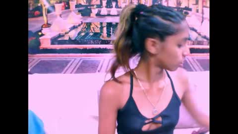 indiansexyslender4u2luv online show from February 19, 6:00 am