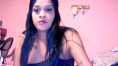Snapshot of indiansexyy21 chatting on June 7, 5:38 pm indiansexyy21 online show from June 7, 5:38 pm