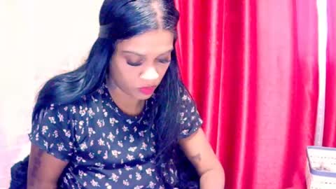 indiansexyy21 online show from July 20, 9:45 am