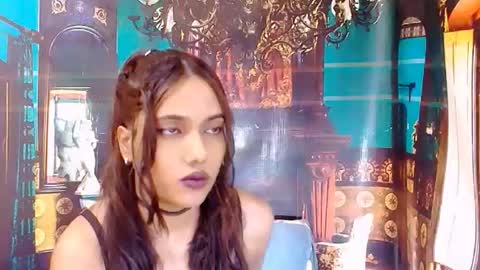 Snapshot of indianskies chatting on June 17, 6:27 am Sky online show from June 17, 6:27 am