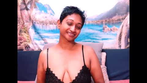 Shreya online show from December 3, 1:08 am