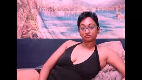 Shreya online show from December 3, 11:57 pm