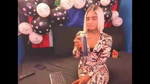 Snapshot of indiansumaya29 chatting on February 26, 7:18 am indiansumaya29 online show from February 26, 7:18 am