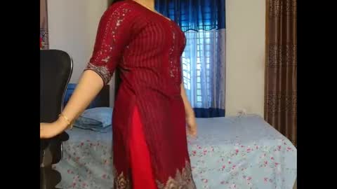 Snapshot of indiantina chatting on November 23, 8:58 am tina online show from November 23, 8:58 am