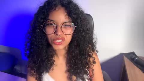 Snapshot of indicasatan chatting on February 2, 11:53 pm Indicasatan online show from February 2, 11:53 pm