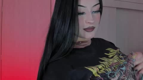 Snapshot of indie_78 chatting on September 26, 7:07 pm Hey Im Indie follow me on my instagram online show from September 26, 7:07 pm