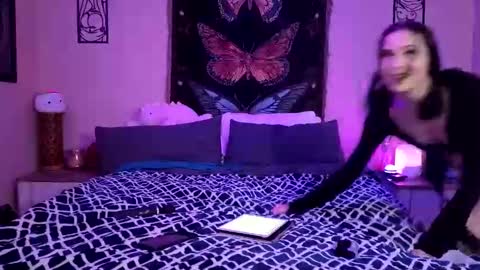 Indigo Bay online show from March 9, 6:39 am