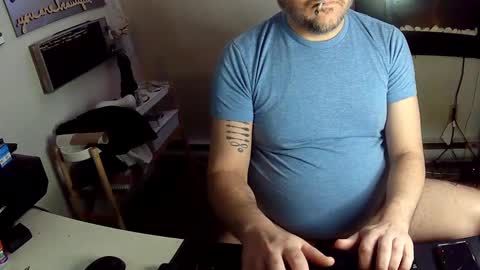 BroLOU online show from December 6, 9:35 pm