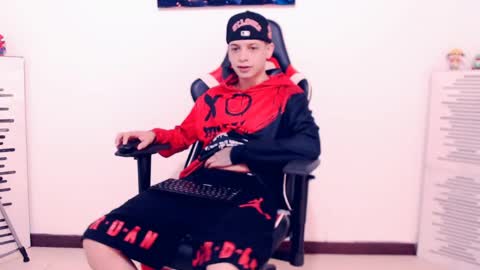 matias online show from March 27, 6:18 pm