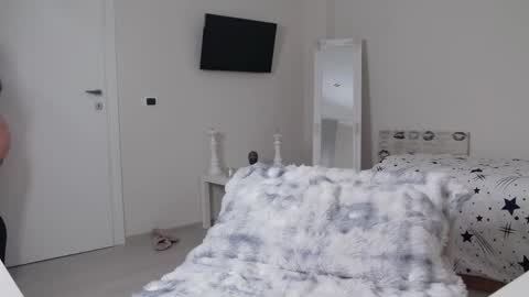 InesNova online show from April 7, 4:57 am