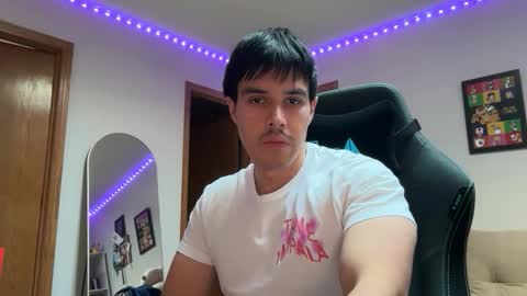 Lucas online show from January 14, 6:46 pm