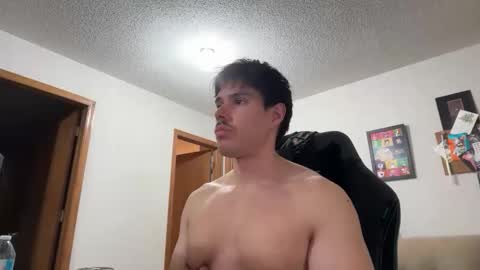 Lucas online show from April 12, 3:33 am