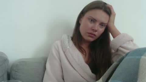 Sweet girl online show from September 18, 9:44 am