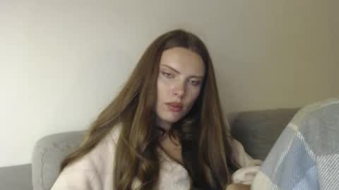 Sweet girl online show from October 18, 5:35 pm