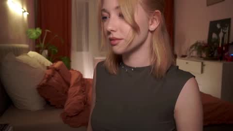 Snapshot of infinitysoul_ chatting on January 14, 7:00 pm Alexa.. Inst Fansly infinitysoul online show from January 14, 7:00 pm