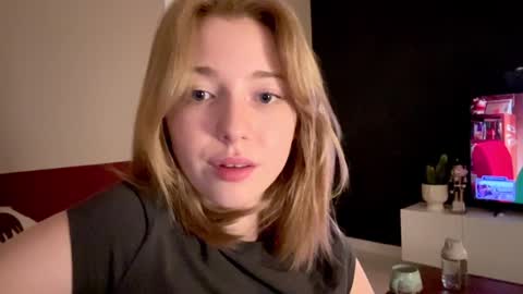 Snapshot of infinitysoul_ chatting on February 4, 9:31 pm Alexa.. Inst Fansly infinitysoul online show from February 4, 9:31 pm