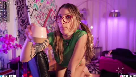 MAL ---  online show from January 17, 4:17 am