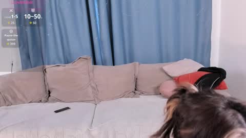 Snapshot of ingachaudoin chatting on February 23, 1:52 pm Saya online show from February 23, 1:52 pm