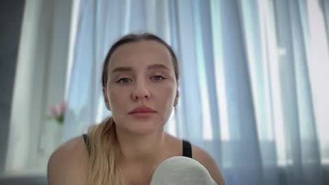 iniva05 online show from April 1, 10:16 am