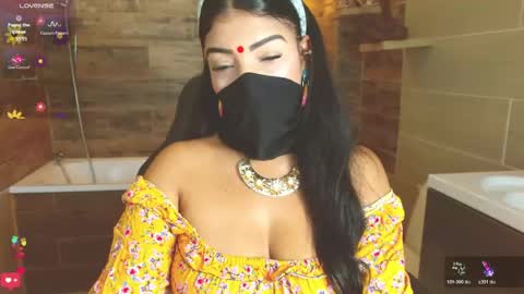 Snapshot of iniya_parul chatting on June 1, 2:52 pm Iniya online show from June 1, 2:52 pm