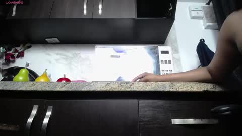 Snapshot of iniyalaboni chatting on October 25, 8:14 pm Iniya online show from October 25, 8:14 pm