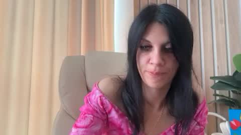 Snapshot of injaathome chatting on June 22, 1:19 pm InjaAtHome online show from June 22, 1:19 pm