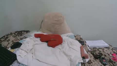 Snapshot of ink_bella chatting on December 3, 1:10 pm ink bella online show from December 3, 1:10 pm