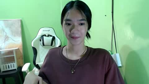 Reign online show from February 13, 6:37 pm