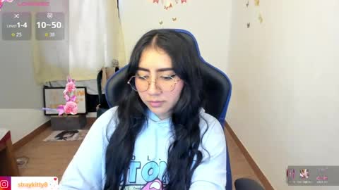 Luna        online show from April 17, 8:45 pm