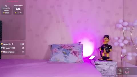 innocenthazel online show from February 24, 2:42 am