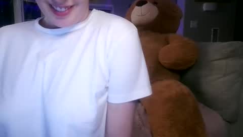 Snapshot of innocentisla chatting on January 13, 6:38 am innocentisla online show from January 13, 6:38 am