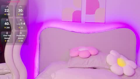 Snapshot of innocentlady_ chatting on November 14, 9:02 pm SELENA online show from November 14, 9:02 pm