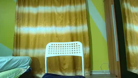 insanephisique online show from October 8, 5:38 am