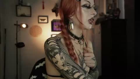 Snapshot of insania_999 chatting on July 1, 3:45 pm SANIA online show from July 1, 3:45 pm
