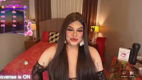 Snapshot of insatiablesexqueen chatting on October 30, 9:44 am tasha online show from October 30, 9:44 am