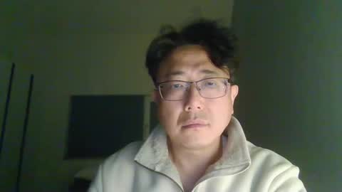 insuclee197641 online show from January 6, 4:00 pm