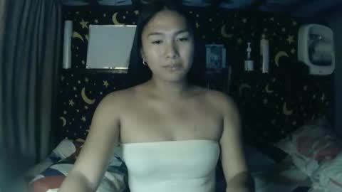 MAXINE online show from April 16, 4:41 pm