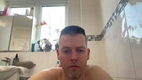 InterestedHun online show from April 12, 2:00 pm