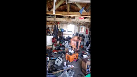 Snapshot of inthegaragetoday101 chatting on February 2, 1:04 am inthegaragetoday101 online show from February 2, 1:04 am