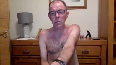 inthemood63 online show from June 3, 12:57 am