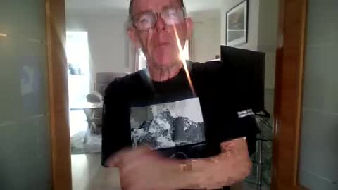 Snapshot of inthemood63 chatting on July 28, 7:39 pm inthemood63 online show from July 28, 7:39 pm